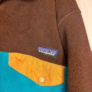 Patagonia two tone button up crewneck